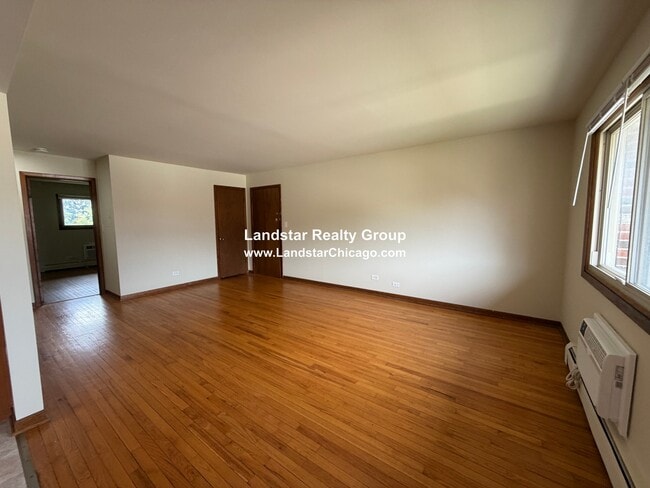 Photo - 826 N Milwaukee Ave Unit D2