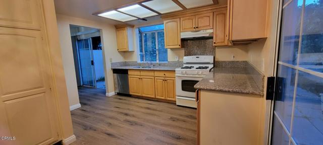 Photo - 3124 Vineland Ave