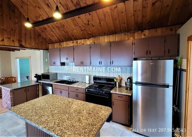 Photo - 180 Fourth St.