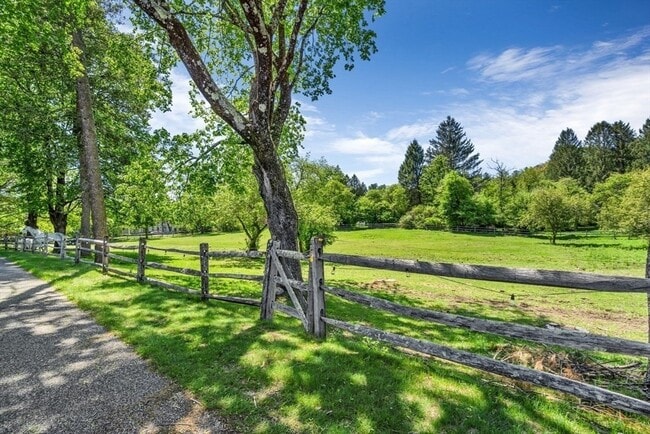 Photo - 110 Spencer Brook Rd