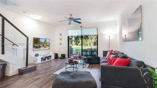 Photo - 3889 Tree Top Dr