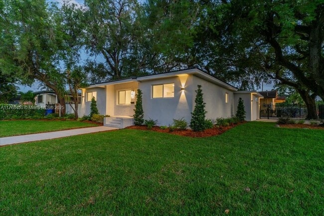 Building Photo - 3260 NW 9th St Rental