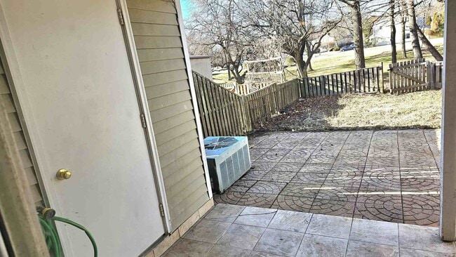 Photo - 37 Anderson Ct