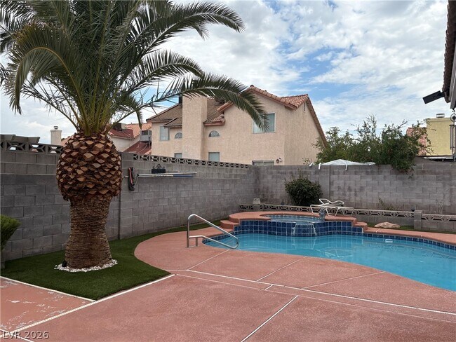 Building Photo - 4402 Cassandra Dr