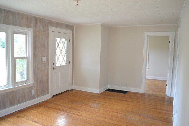 1612 Packers Ave