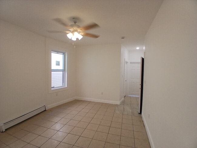 Building Photo - 66 Linden Ave Rental