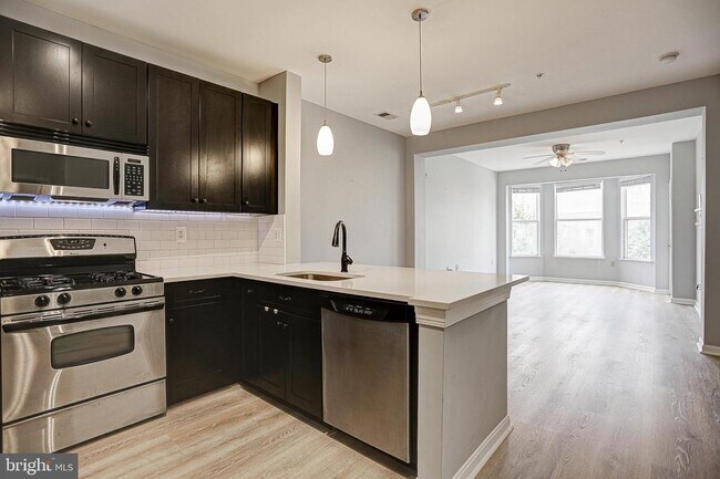 Photo - 2655 Prosperity Ave Unidad 317