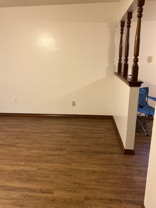 Photo - 5720 NW 62nd St