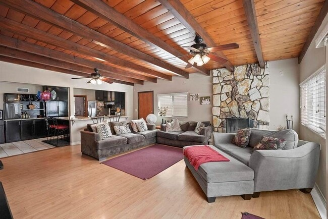 1611 Sombrero Way