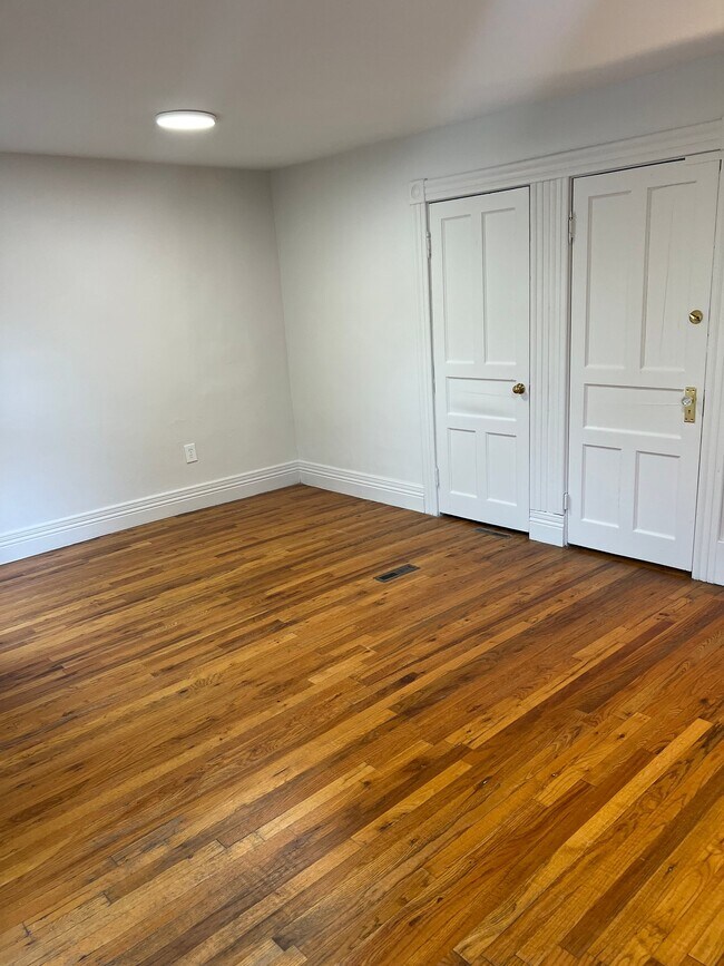 Photo - 14 Oxford St Unit 3