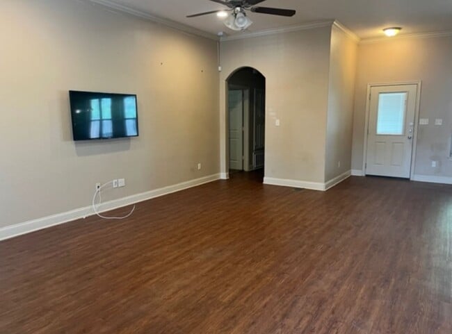 Photo - 2005 S 16th St