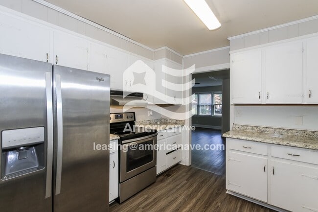 Photo - 16 Erskine Ln