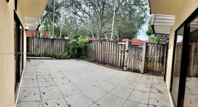 Photo - 721 NW 99th Cir