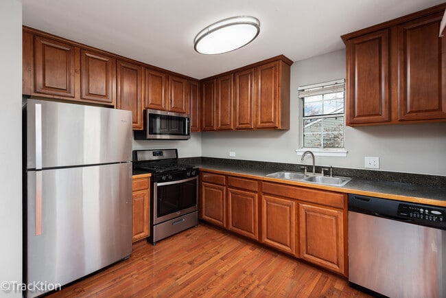 Photo - 549 E Shag Bark Ln Unidad E