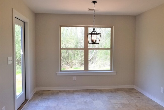Photo - Home for Rent in Lincoln! Available to view with 48 hour notice!