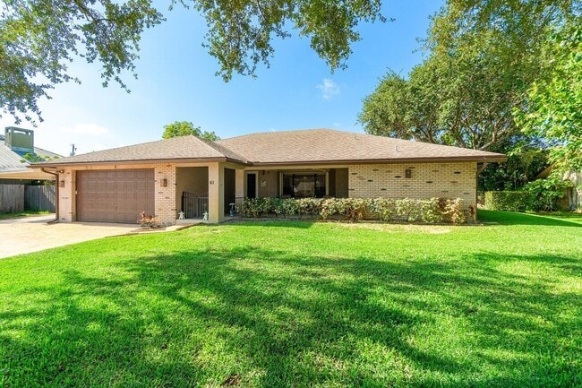 Photo - 61 W Rubber Tree Dr House