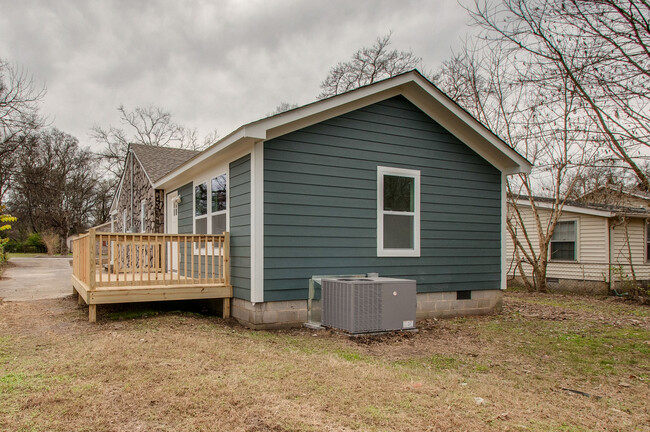 Deck - 2506 Osage Street House