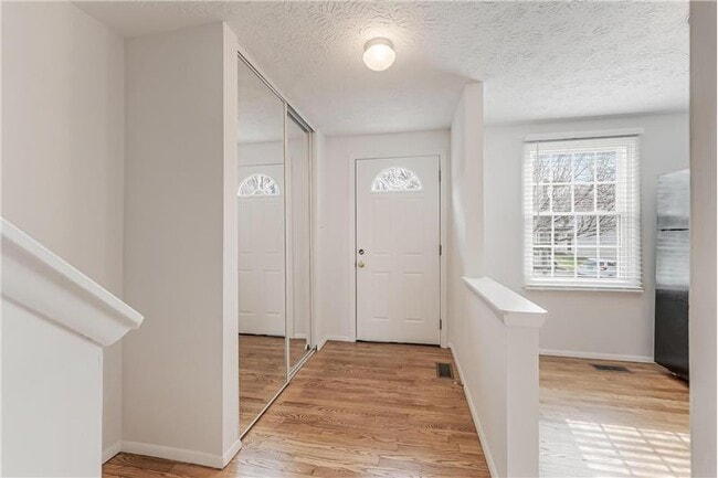 Photo - 1682 Harvest Green Ct