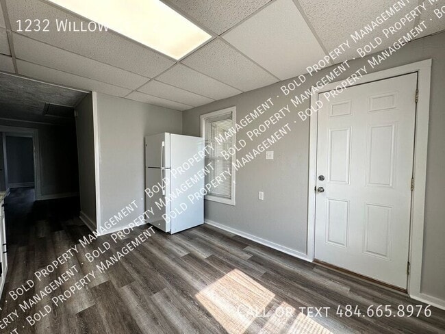 Photo - 1232 Willow St Unit 2