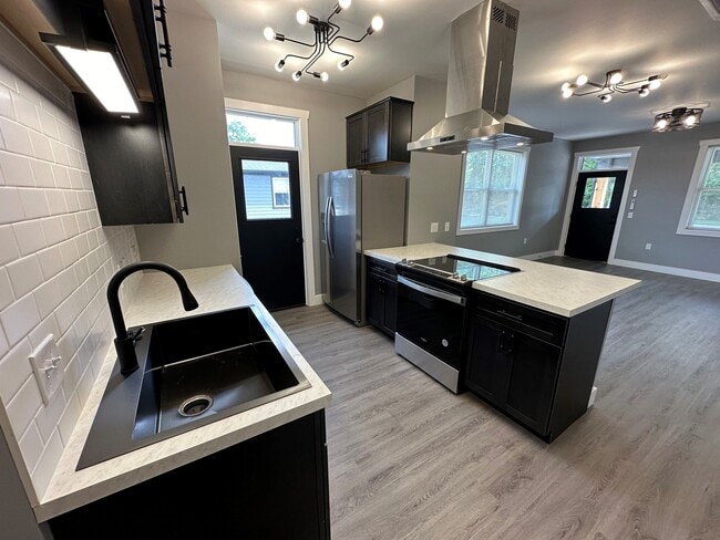 Building Photo - 1040 S Malott St Unit B Rental