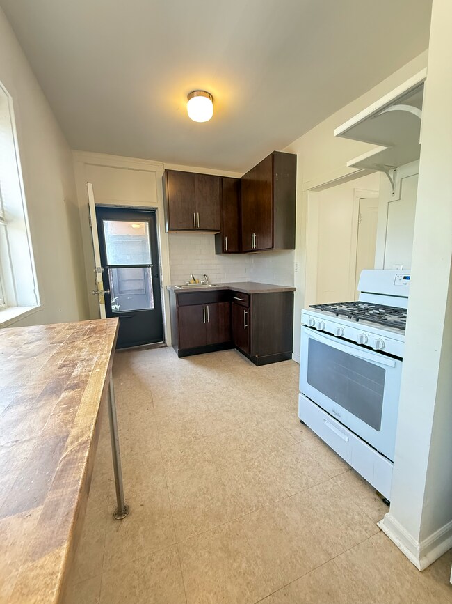 Photo - 2141 N Spaulding Ave Unit 2E