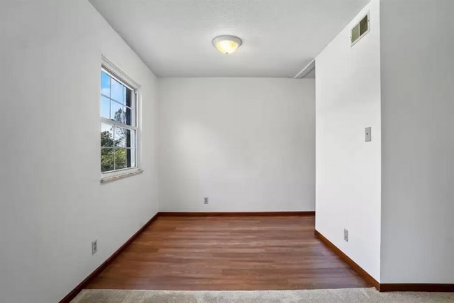 Photo - 2 Bedroom (with bonus craft room/ office) Condominium in Coralville.