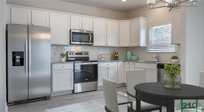 Photo - 105 Creekside Blvd