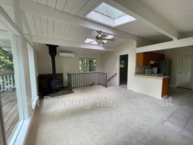 Photo - 175 S Redwood Dr