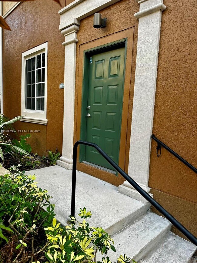 Photo - 2941 NE 185th St