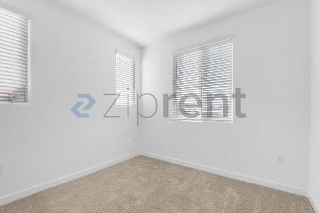 Photo - Unit