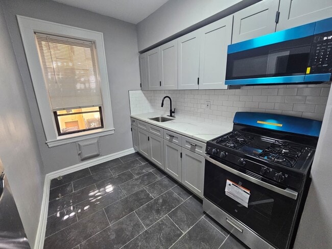 Photo - 331 Elmora Ave Unidad J