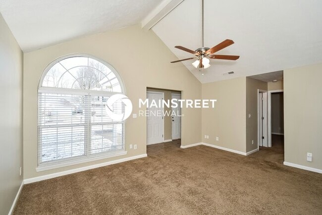 Photo - 3 Bedroom Pet-Friendly Home in Louisville, KY with Main Street Renewal