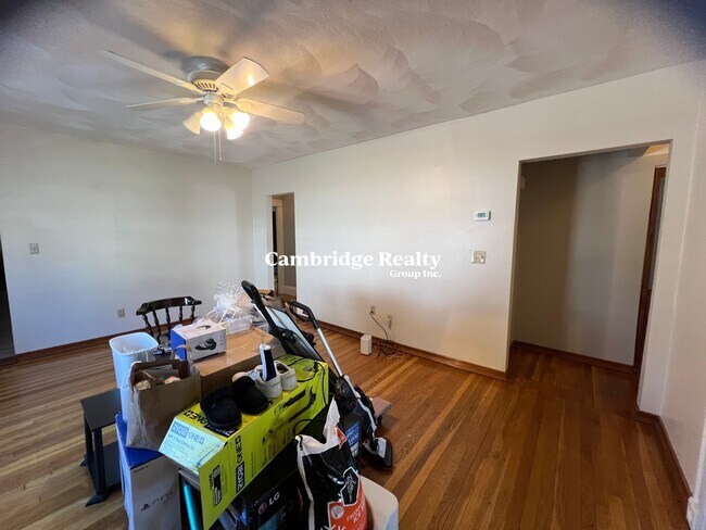 Photo - 27 Willard St Unit 1