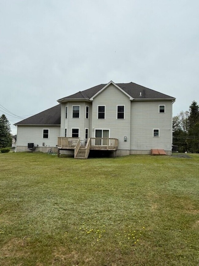 Photo - 110 Overlook Ln