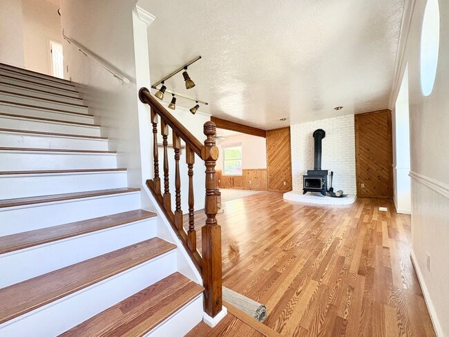 Photo - 1091-1099 Shepard Ln