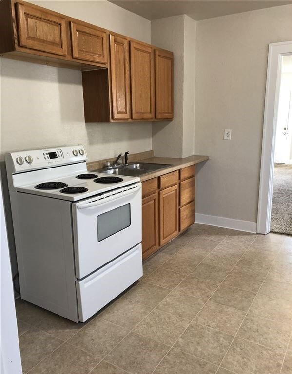 Photo - 1121 N 12th St Unidad Main
