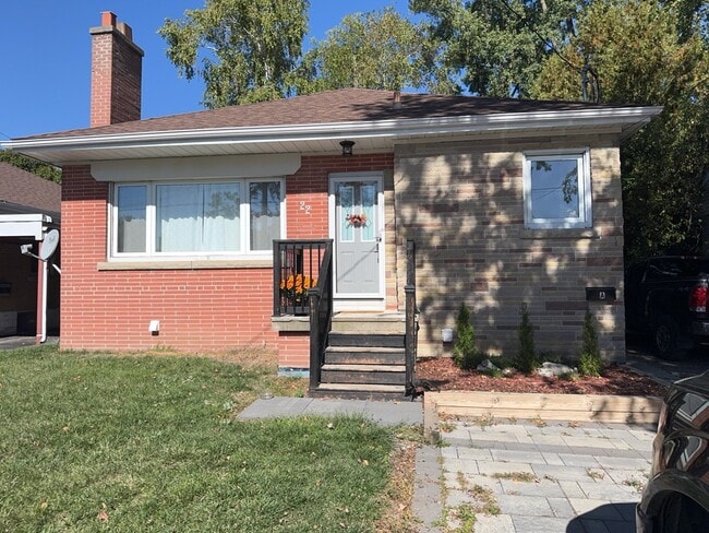 Building Photo - 22 Southview Av Unit B