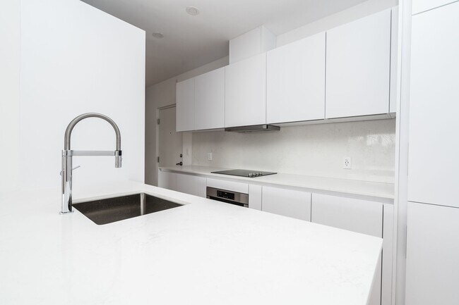 Photo - 111 Lawton Blvd Unit 610