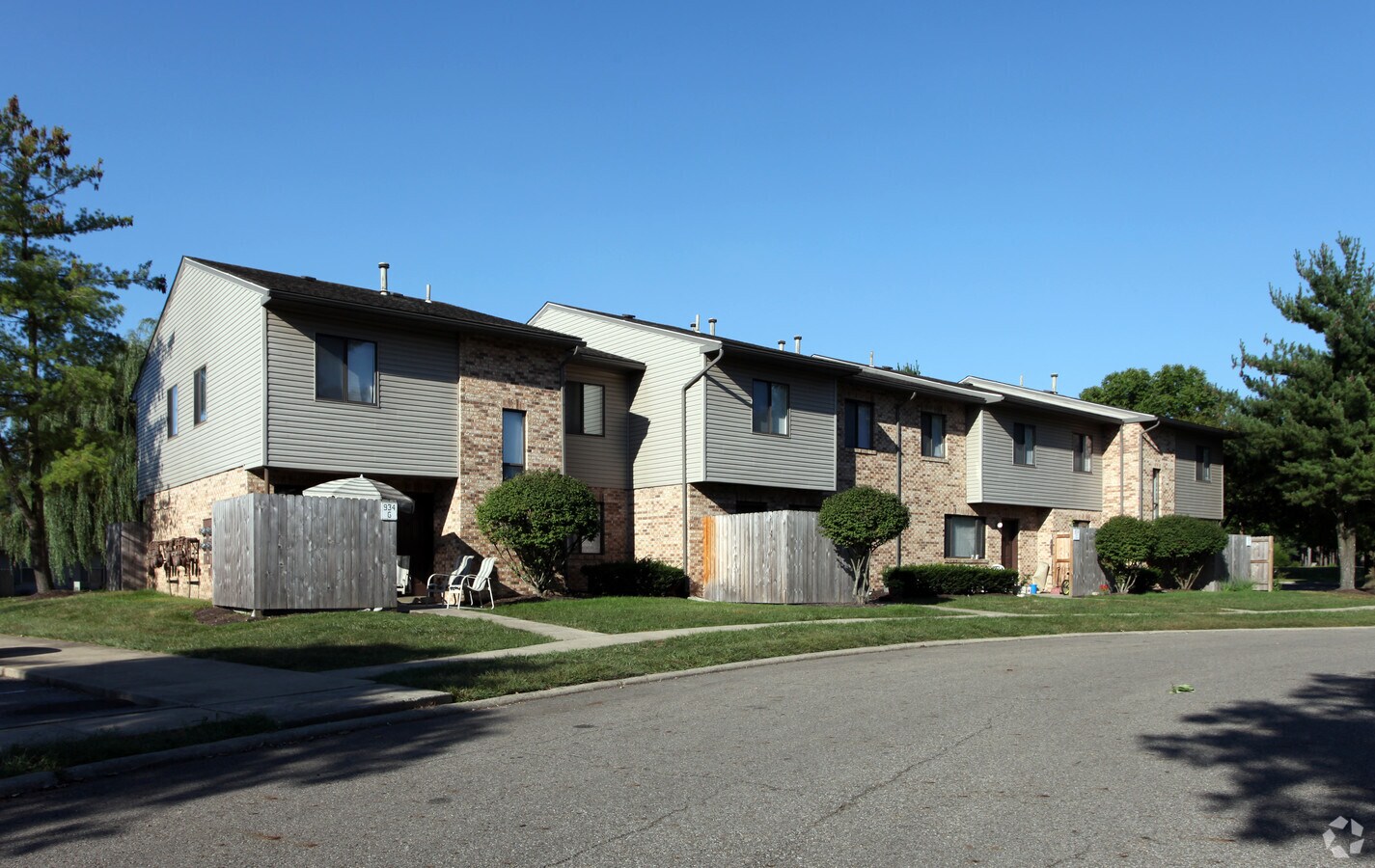 Newark Green Apartments - Newark Green Apartments