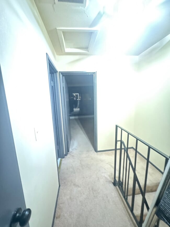 Photo - 3904 Sunset Square