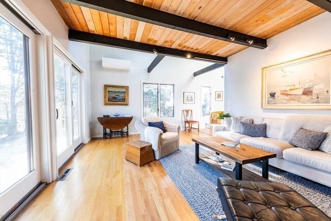 Photo - 44 Ye Olde County Rd