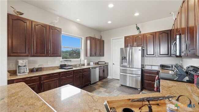 Photo - 628 Country Ln Dr