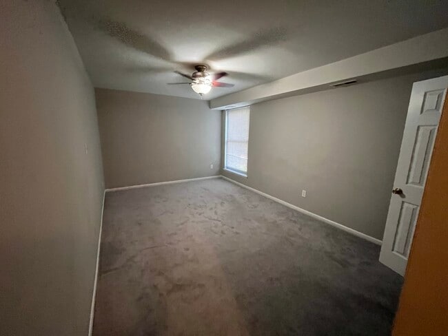 Building Photo - 3304 Woodburn Village Dr Unit 22 Rental