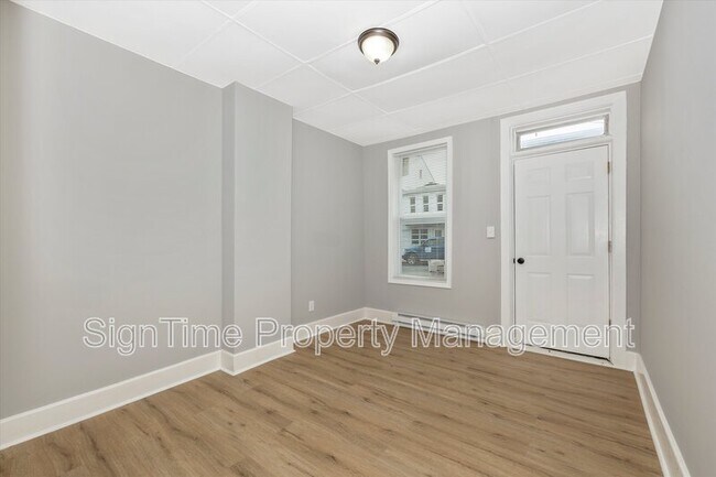 Photo - 114 N Conococheague St