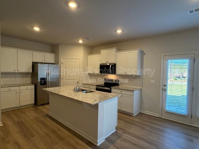 Photo - 46 Rustin Rdg