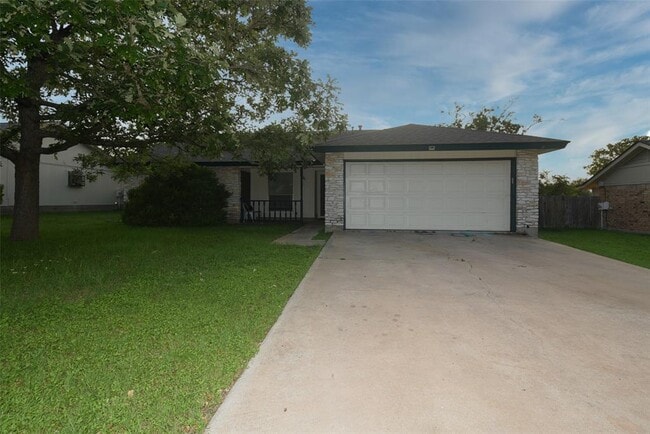 Building Photo - 410 Splitrock