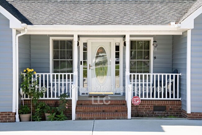 Photo - 1608 Rogers Pointe Ln