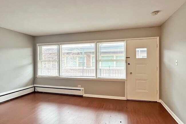 Photo - 405-407 Washington Blvd.