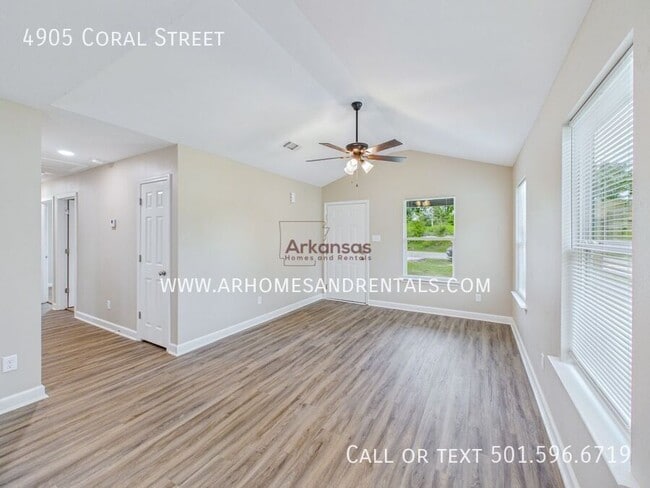 Photo - 4905 Coral St
