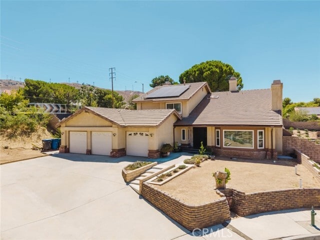Building Photo - 41201 Laidlaw Ln